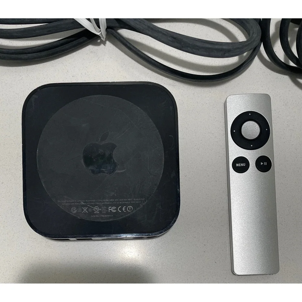 Lot of 2 Apple TV 3rd Gen A1469 1080p HD Media Streamers with Remotes